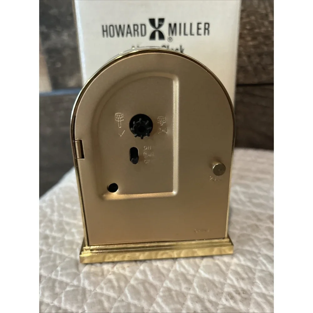Vtg‎ 80's Howard Miller Carriage Style Brass and Black Quartz Alarm Desk Clock
